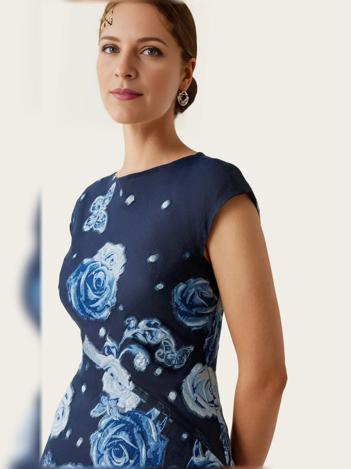 As Picture maxi mother of the bride dress, alternate view showing the skirt and hem