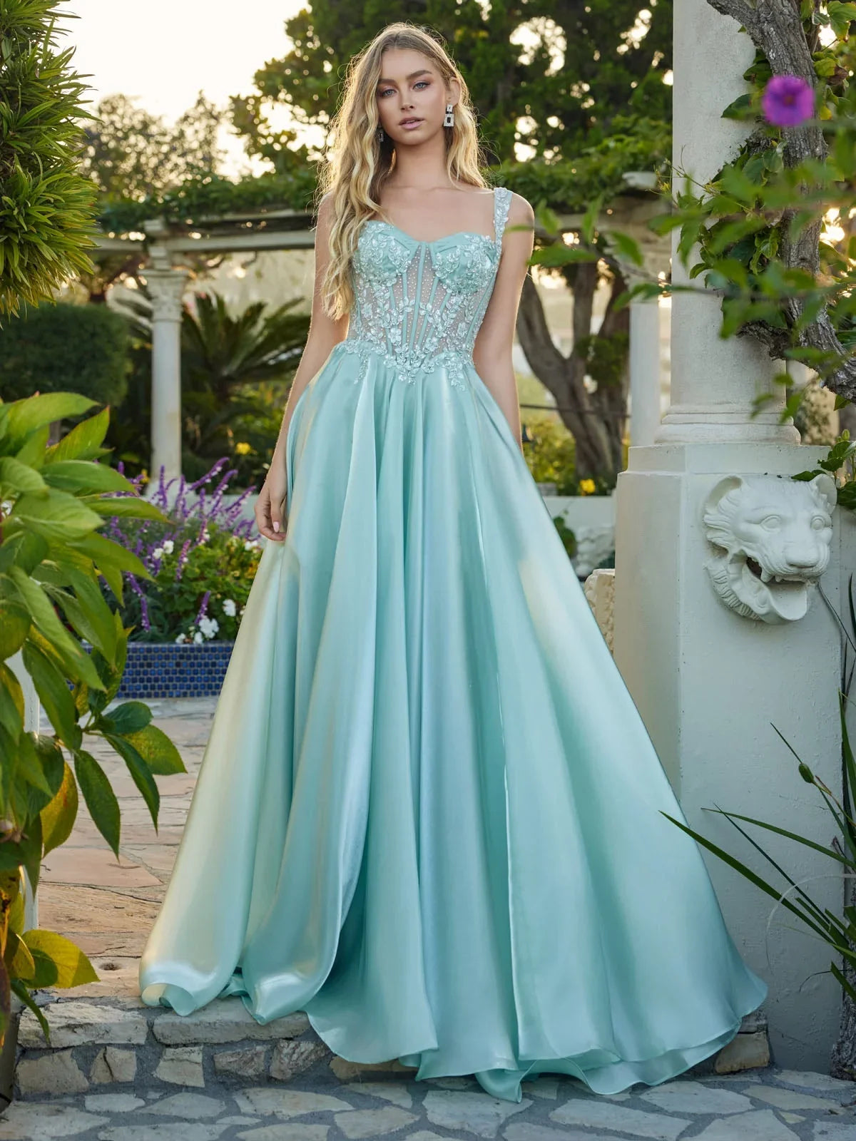 Corset Beaded Sweetheart A-Line Floor-Length Organza Prom Dress for Spring Formal