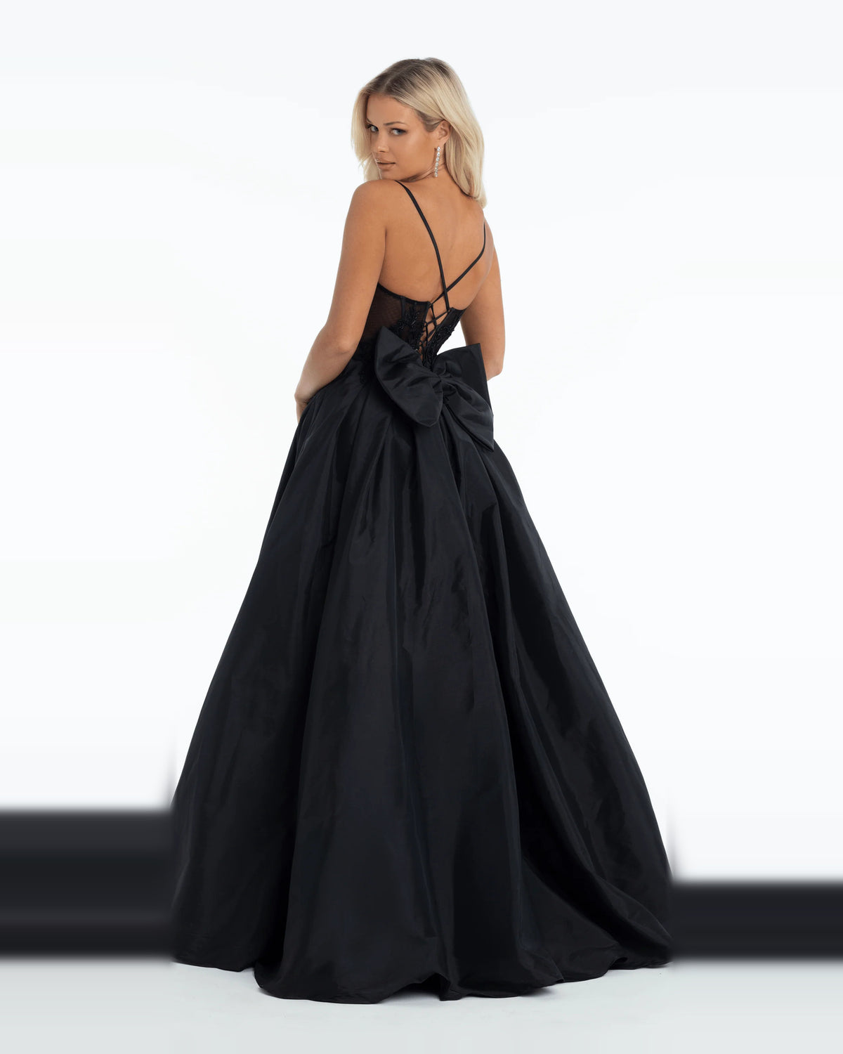 sweetheart ball-gown floor-length prom dress - image 2