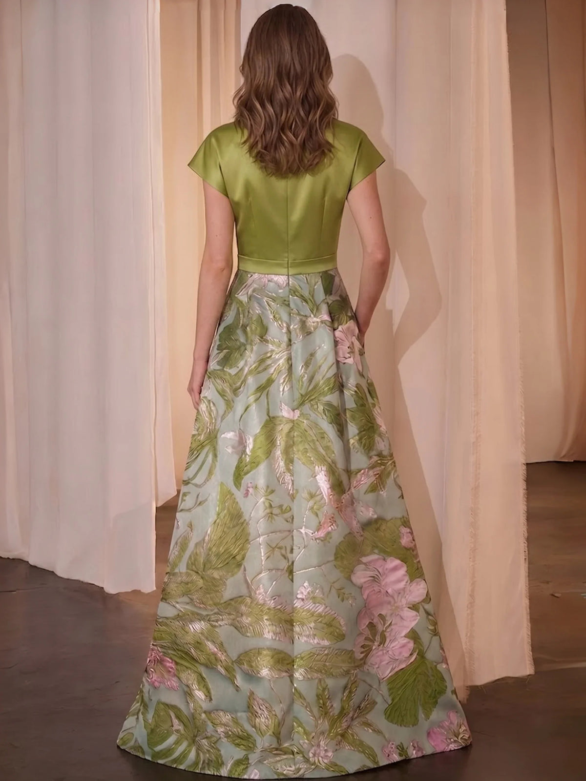 As Picture short mother of the bride dress, alternate view showing the bodice and skirt