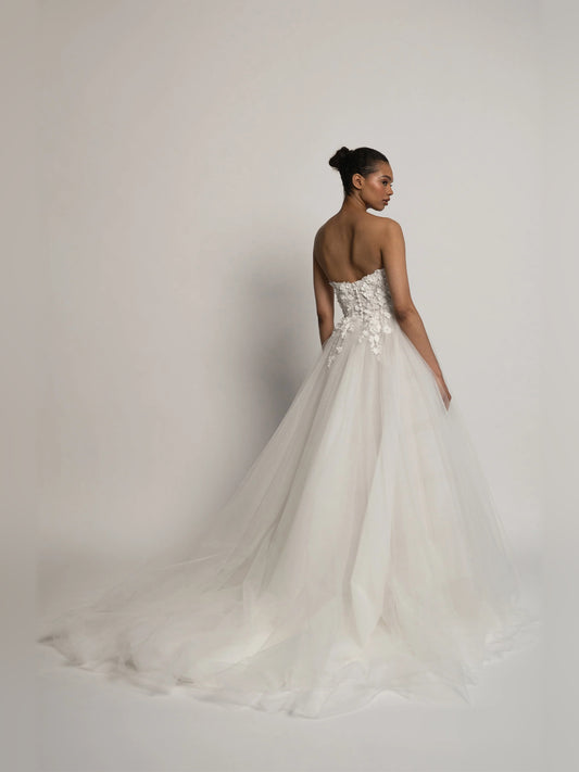 sweetheart ball-gown floor-length formal dress - image 2