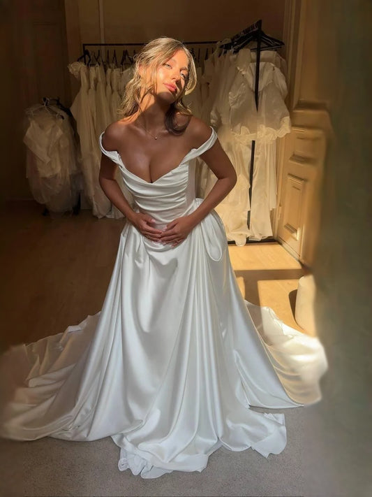 Ivory floor-length wedding dress, alternate view showing the bodice and skirt
