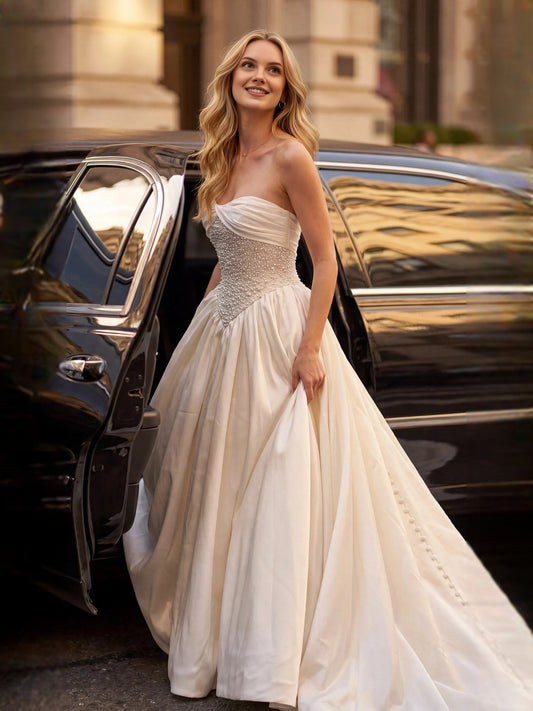 Ivory floor-length wedding dress, alternate view showing the bodice and skirt