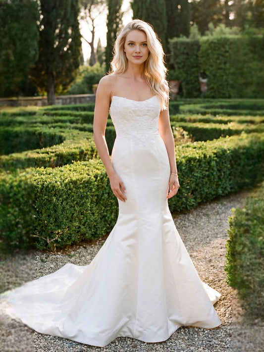 Ivory floor-length wedding dress, alternate view showing the bodice and skirt
