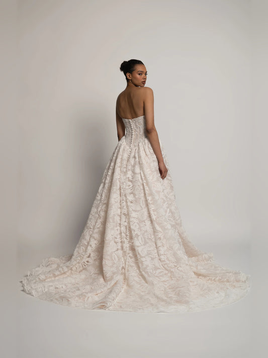 sweetheart ball-gown floor-length formal dress - image 2