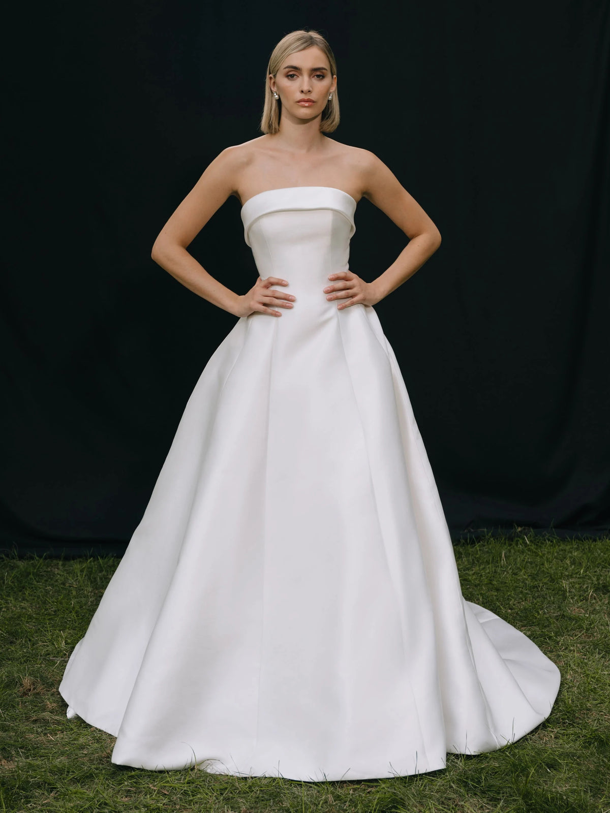 Ivory floor-length wedding dress, alternate view showing the bodice and skirt
