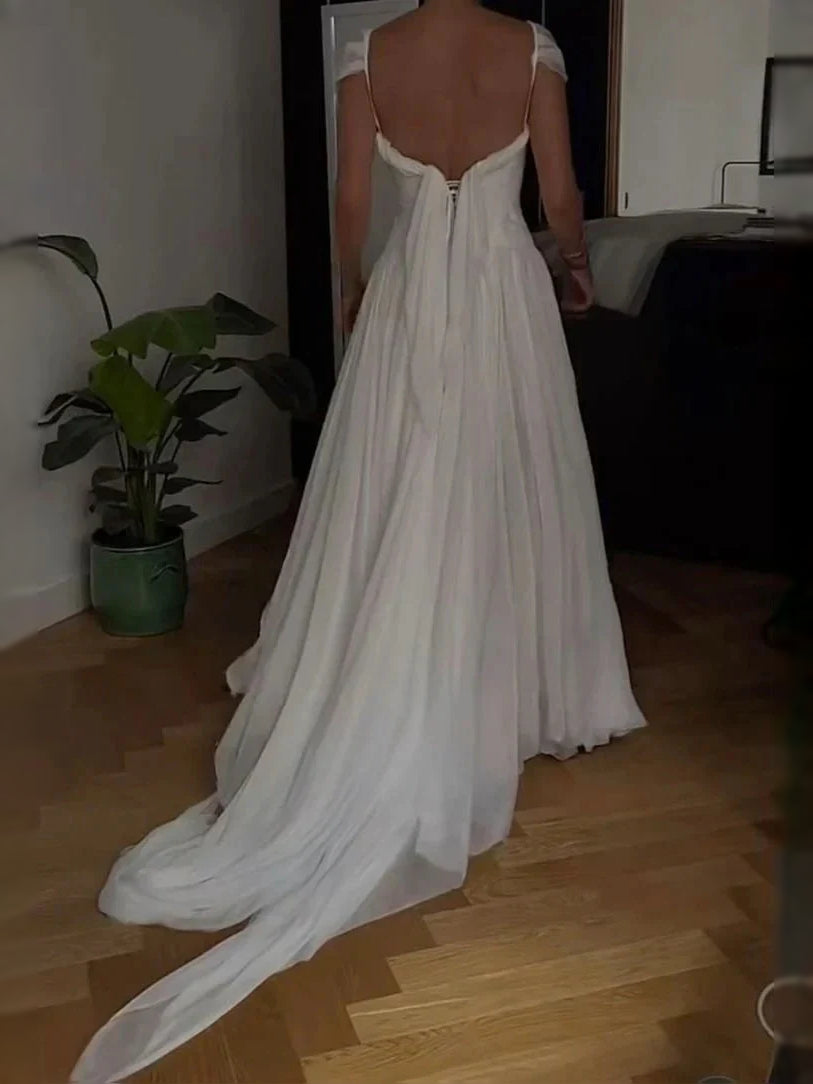 Ivory short wedding dress, alternate view showing the dress shape and hem
