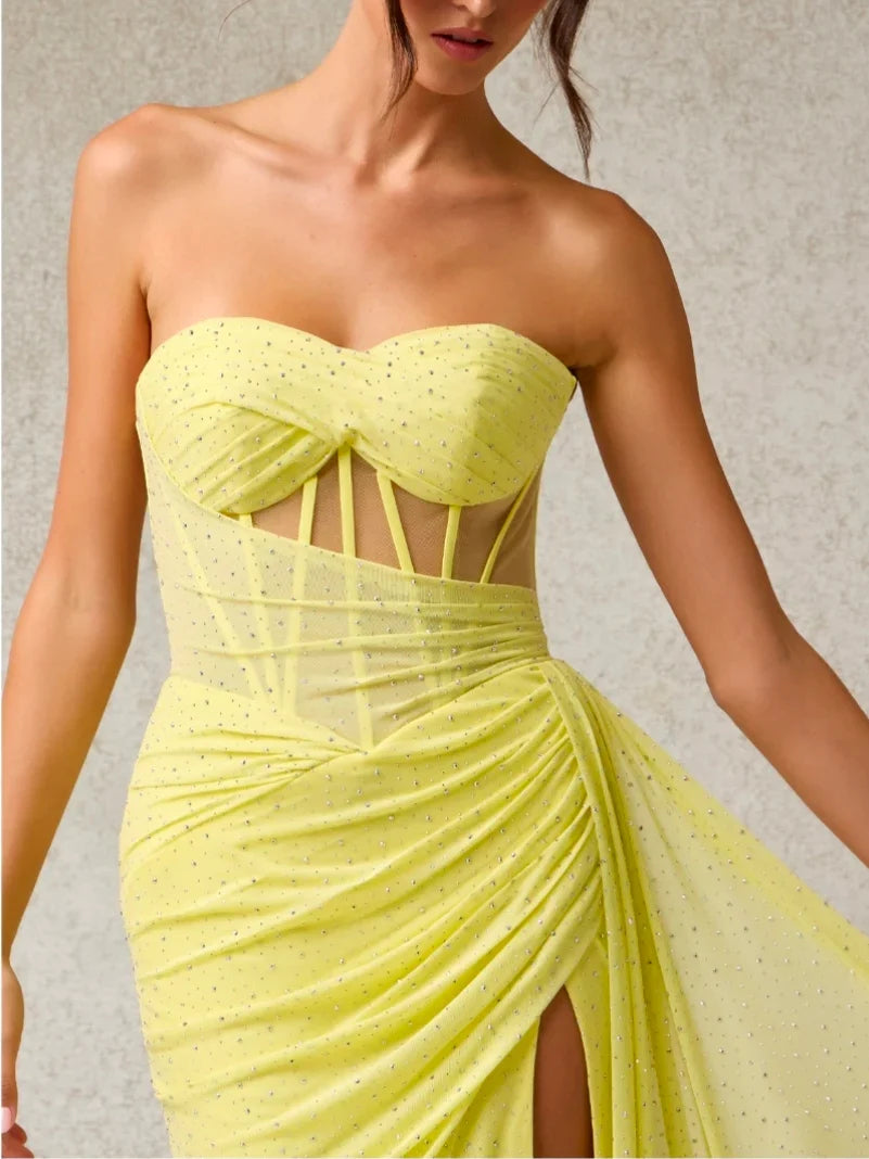 Yellow maxi prom dress, close view of the dress design