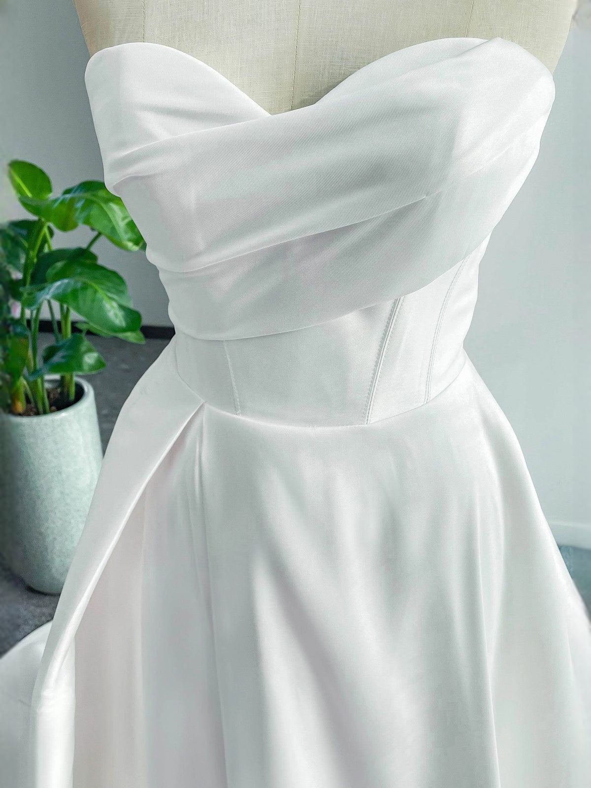 White floor-length wedding dress, alternate view showing the overall dress design