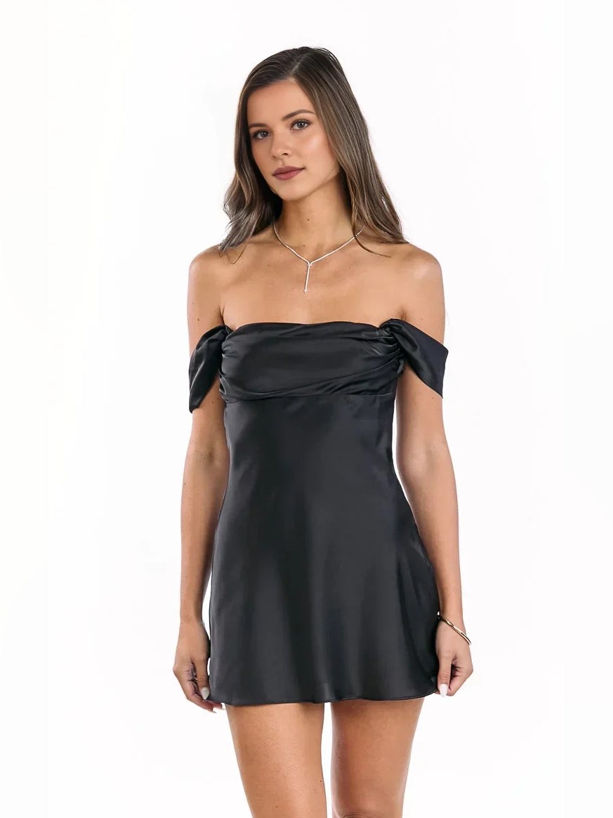 Emerald Green mini homecoming dress, alternate view showing the skirt and hem