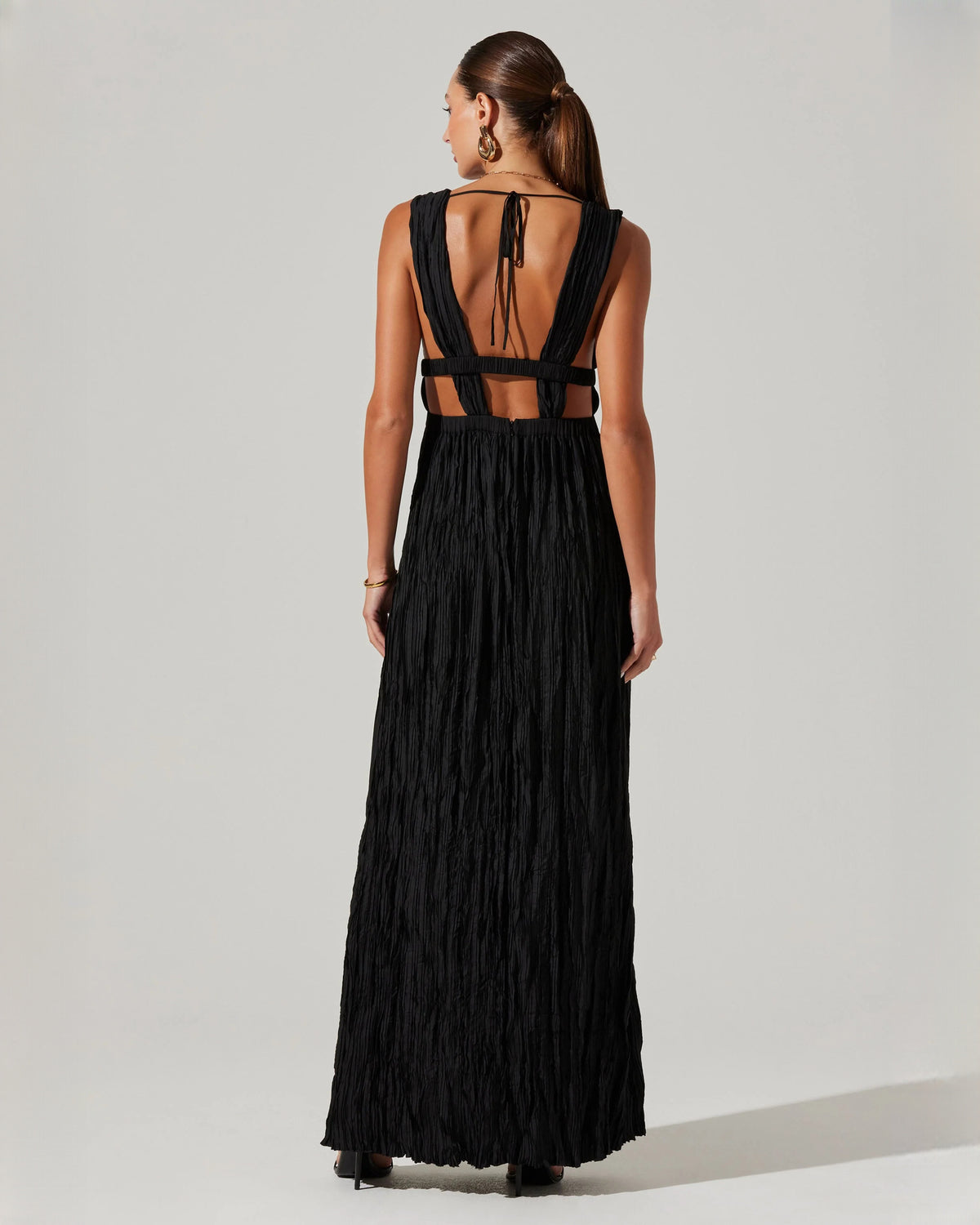 sleeveless chiffon a-line maxi bridesmaid dress - image 6