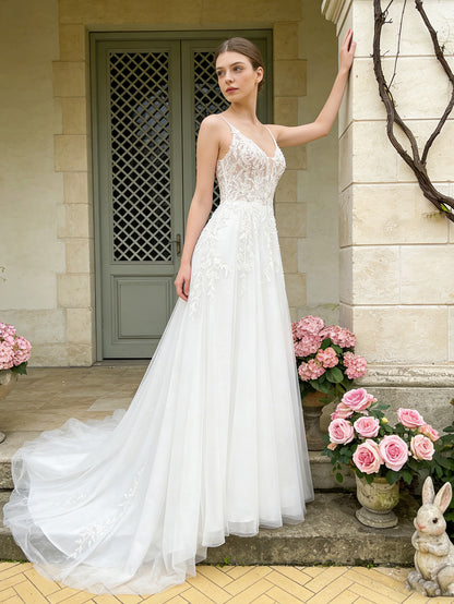 spaghetti strap lace tulle ball gown wedding dress with V-neck bodice - image 2