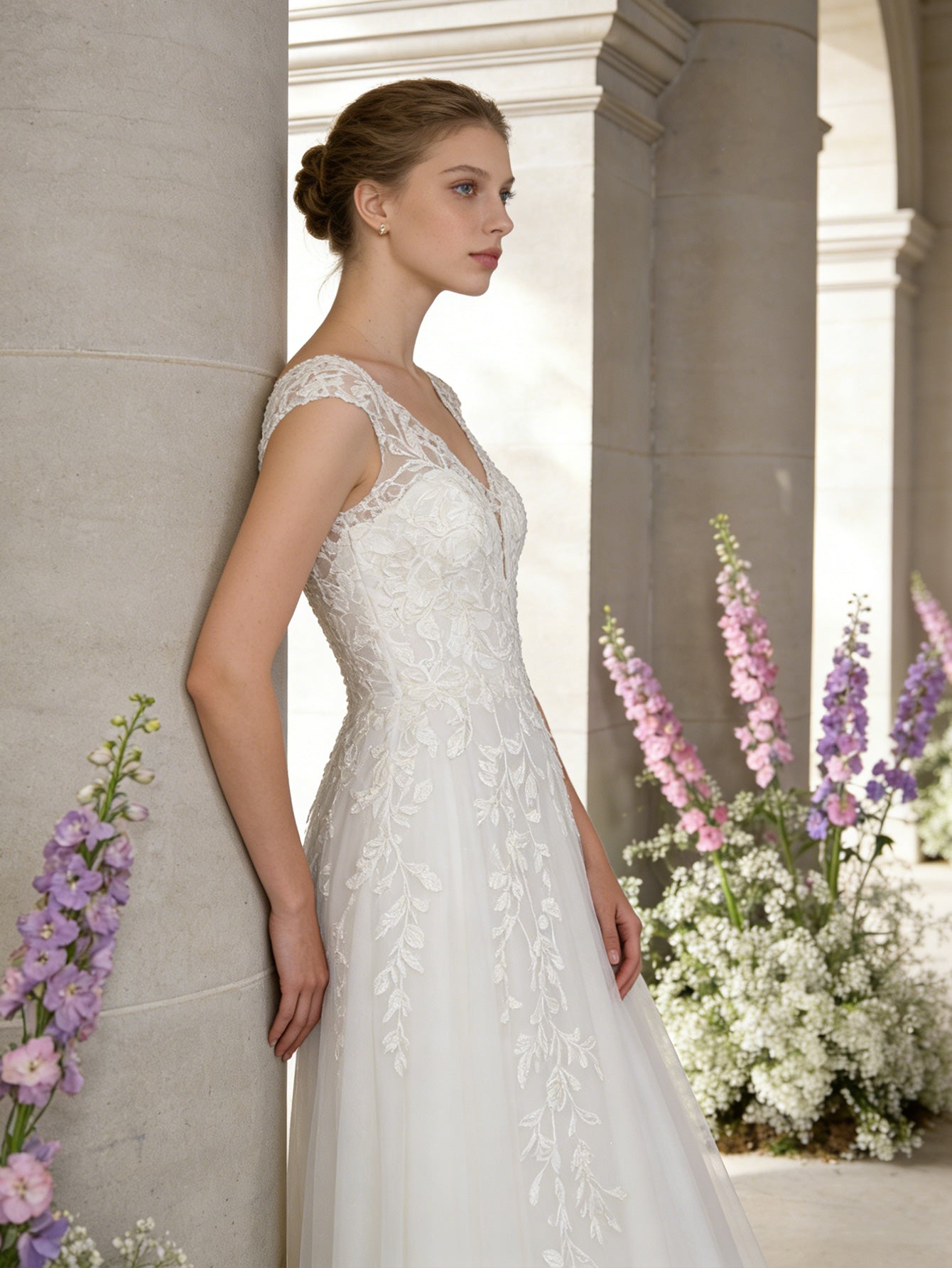 sleeveless V-neck lace sheath wedding dress with court train - image 4