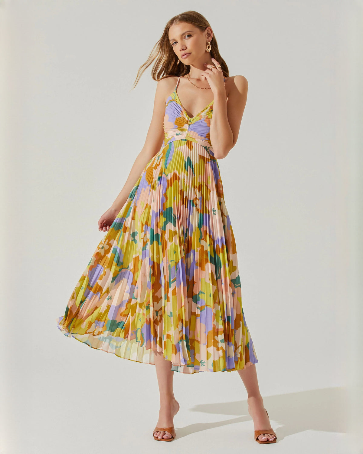 Elegant Wedding Party Sleeveless Chiffon A-Line Midi Bridesmaid Dress