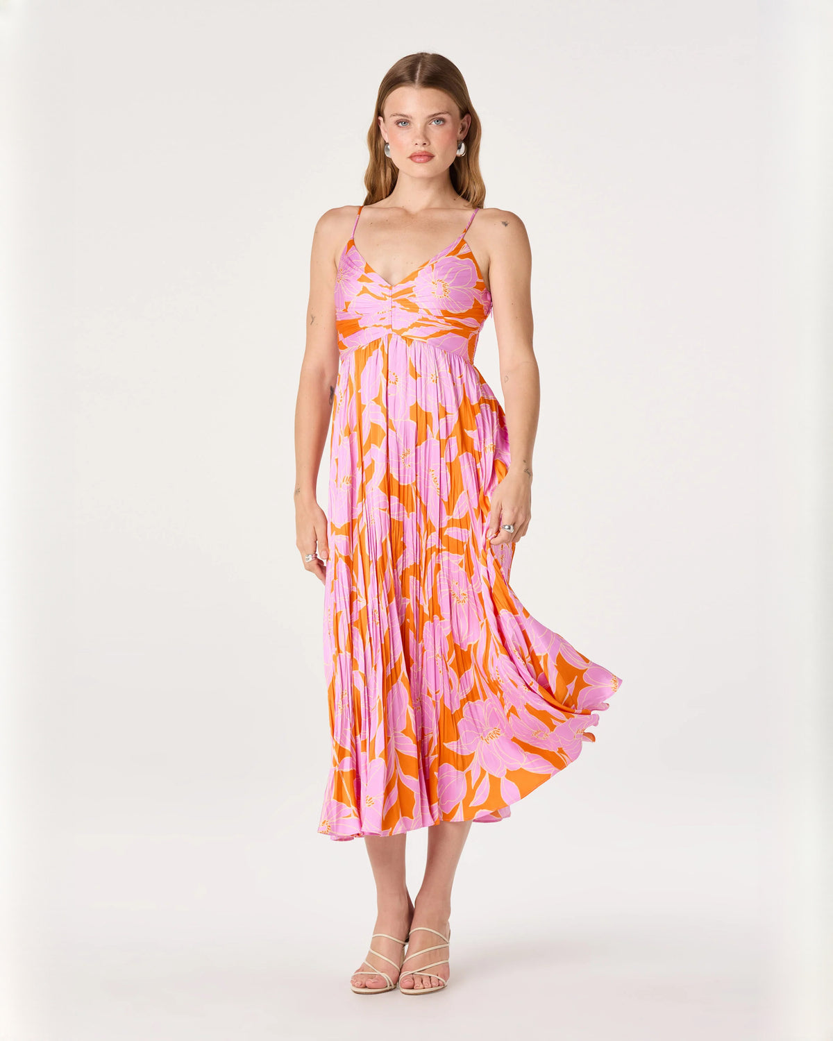 Elegant Wedding Reception Sleeveless Chiffon A-Line Midi Bridesmaid Dress