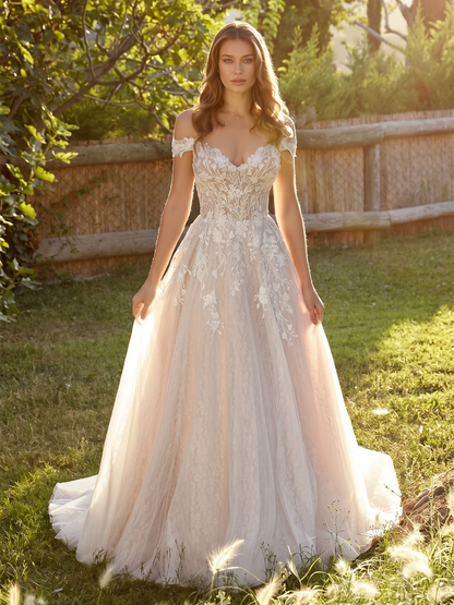 Spaghetti Strap Lace Tulle A-Line Wedding Dress with Floral Applique