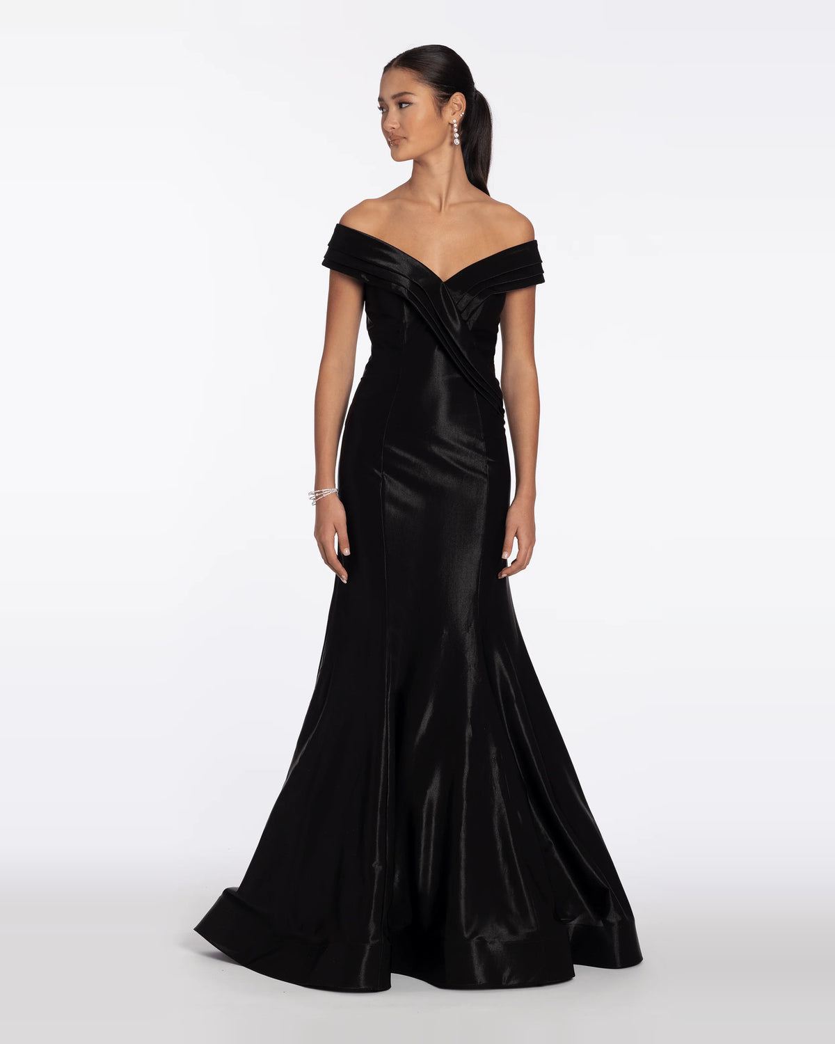 Pleated Off Shoulder Trumpet Maxi Prom Dress for Special Occasion