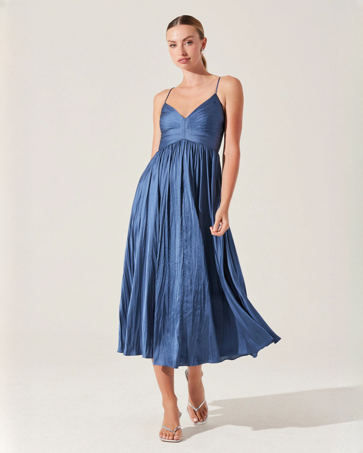 Elegant Wedding Ceremony Sleeveless Chiffon A-Line Midi Bridesmaid Dress