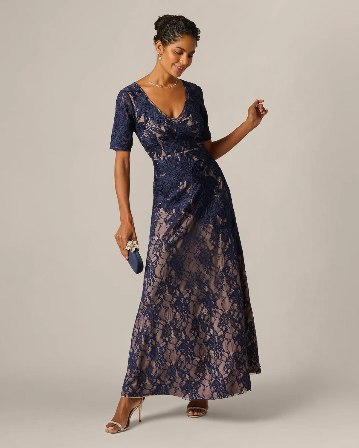 Lace Detail Short-Sleeve A-Line Maxi Mother of the Bride Dress for Evening Wedding