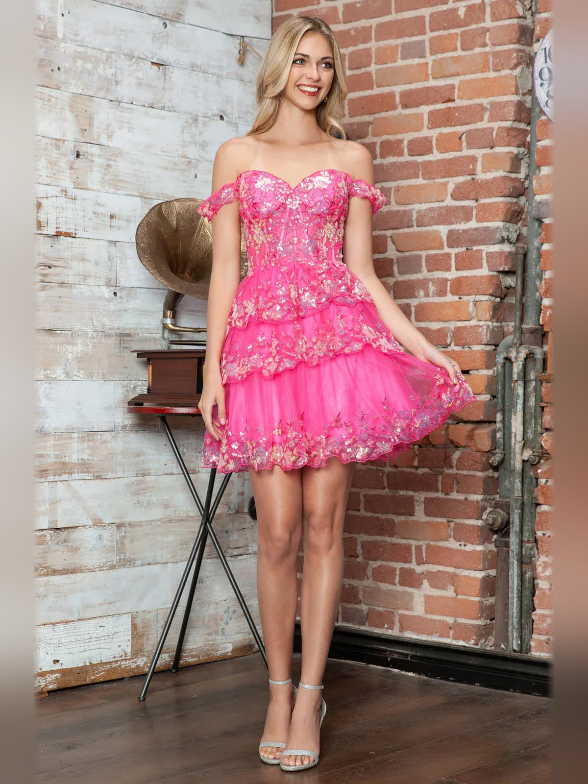 Corset Tiered Sweetheart A-Line Short Tulle Homecoming Dress for Reception Party