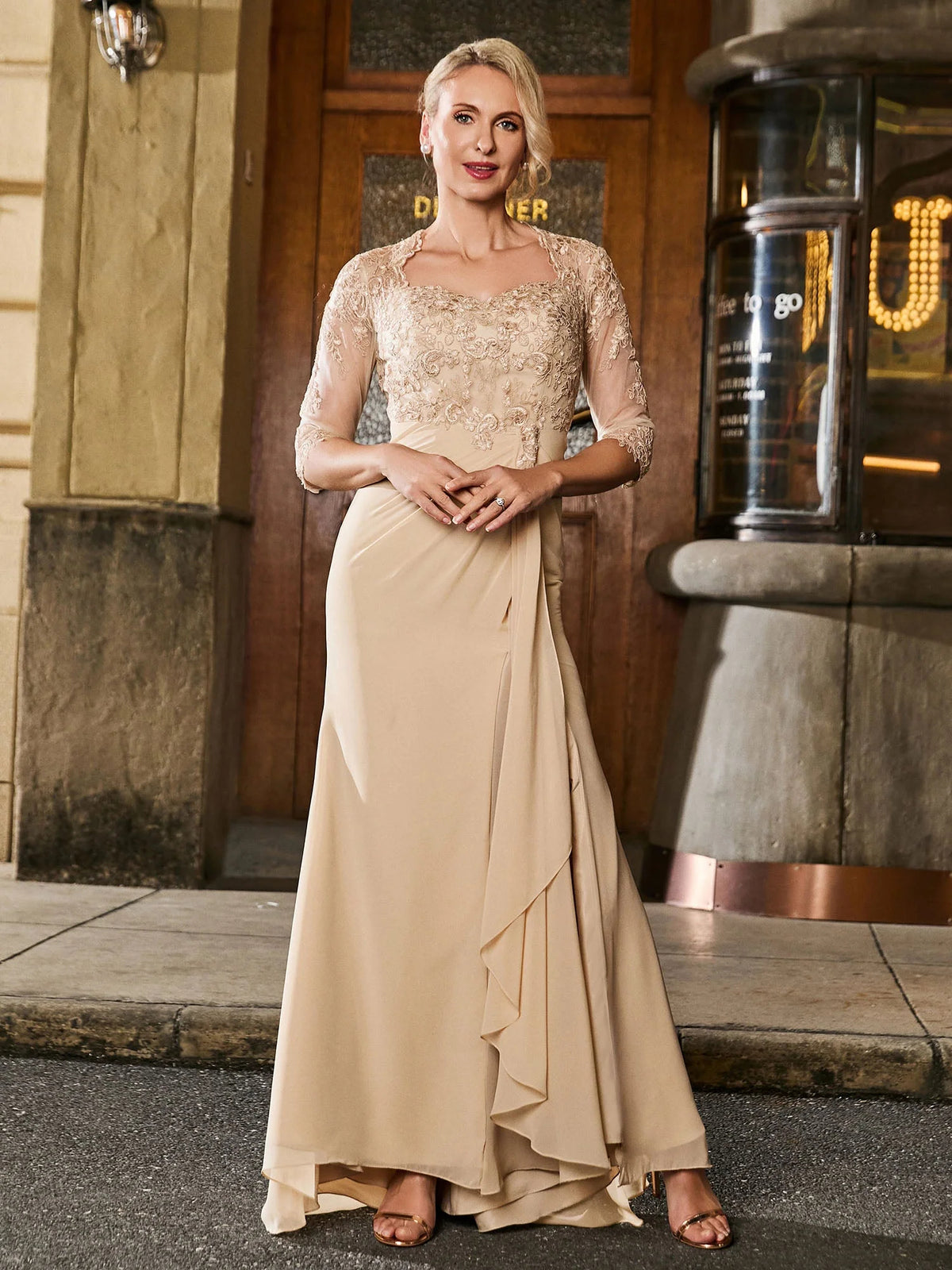 Ruffled Embroidered Square Neck Mermaid Floor-Length Chiffon Mother of the Bride Dress for Hotel Wedding