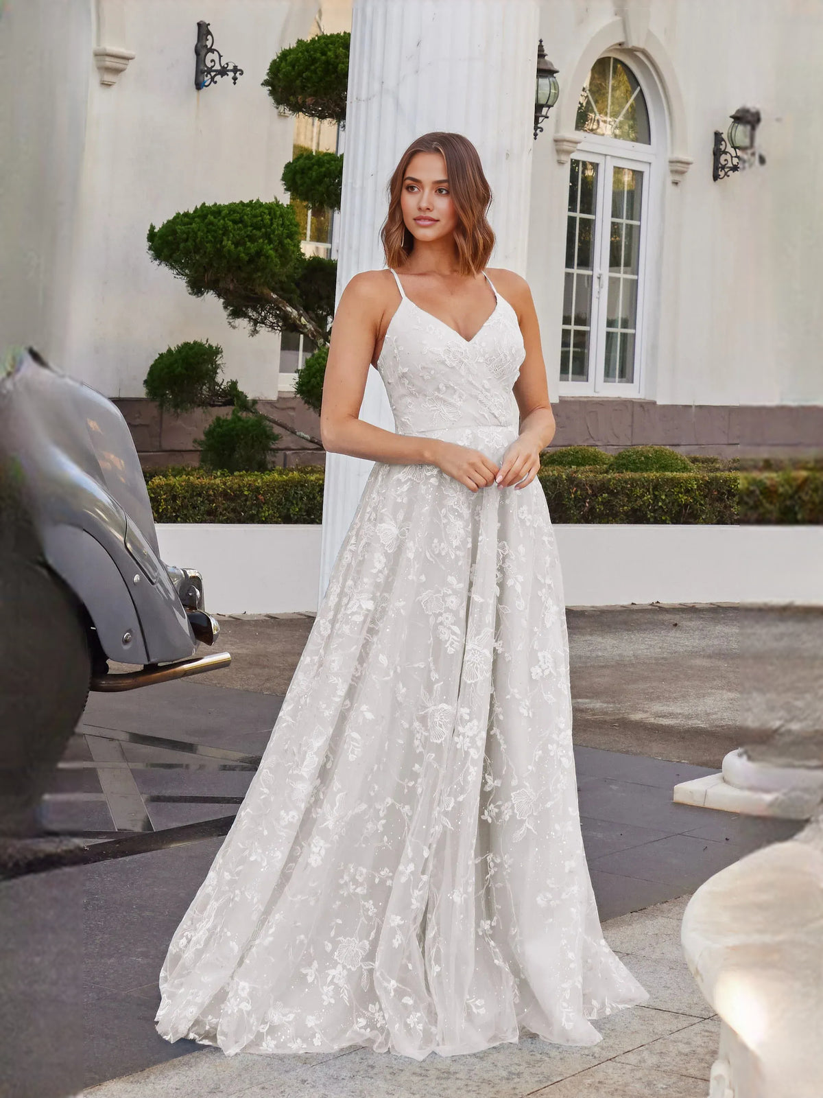 Embroidered Floral V Neck A-Line Floor-Length Tulle Prom Dress for Gala