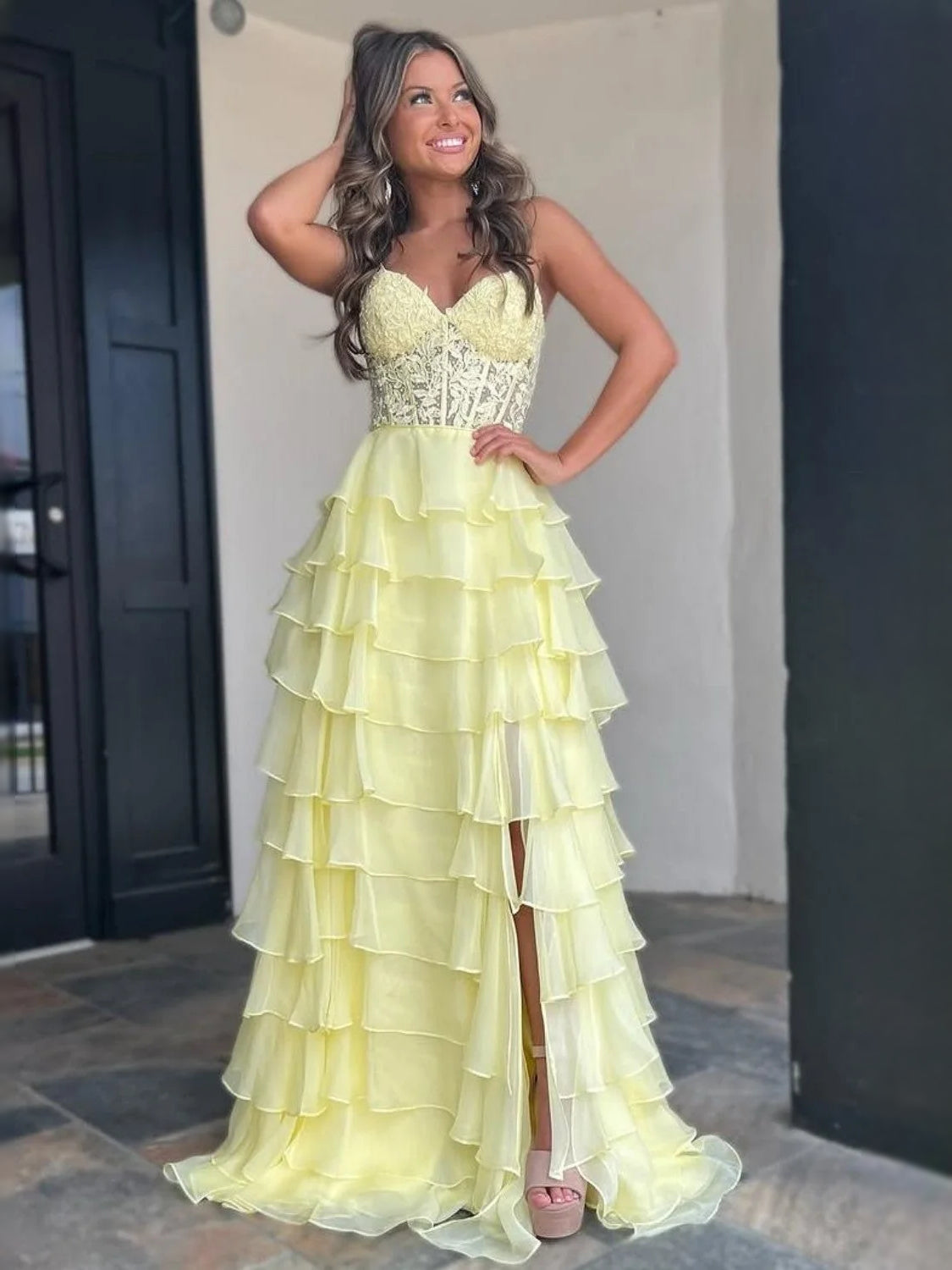 Ruffled Slit Sweetheart A-Line Maxi Chiffon Prom Dress for Special Occasion