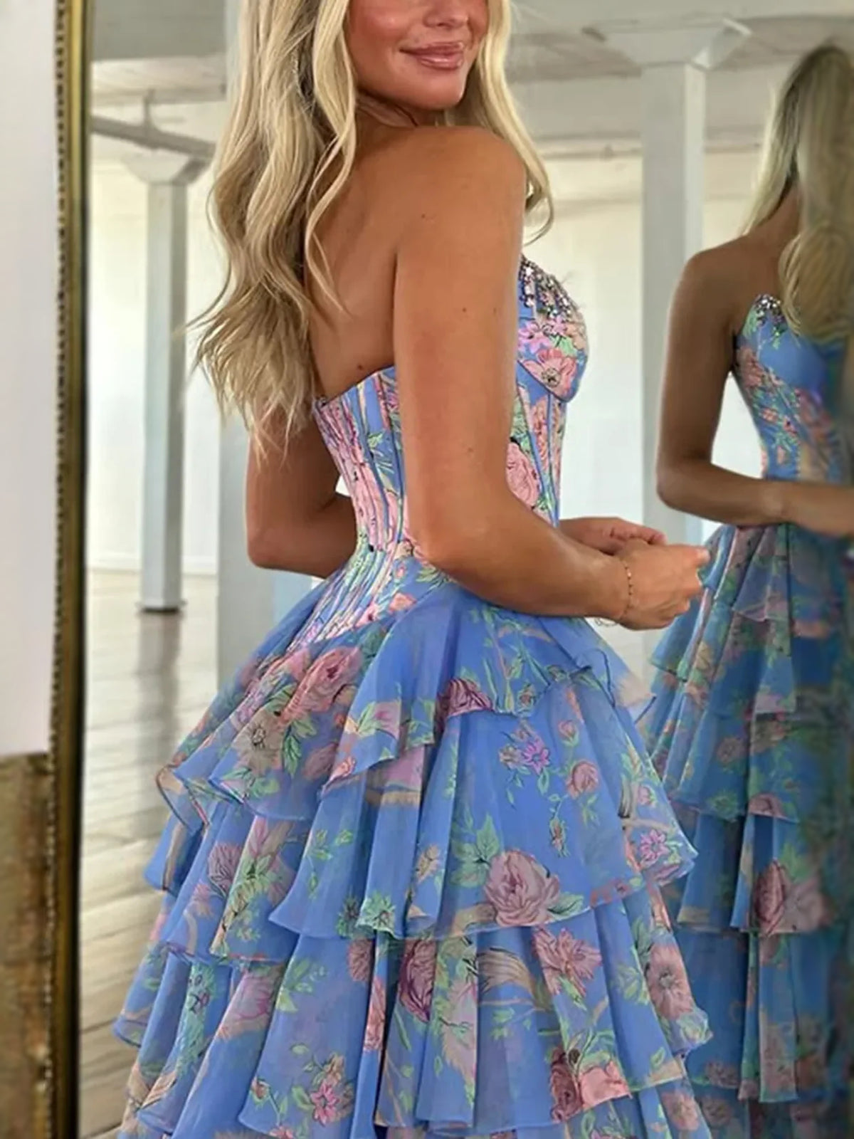 Corset Tiered Floral Ruffled Slit Strapless A-Line Floor-Length Tulle Prom Dress for Formal Reception