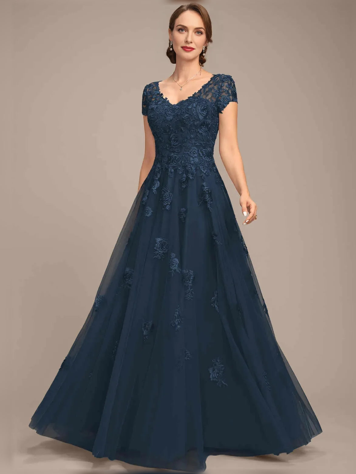 Floral Embroidered V Neck A-Line Maxi Tulle Mother of the Bride Dress for Evening Wedding