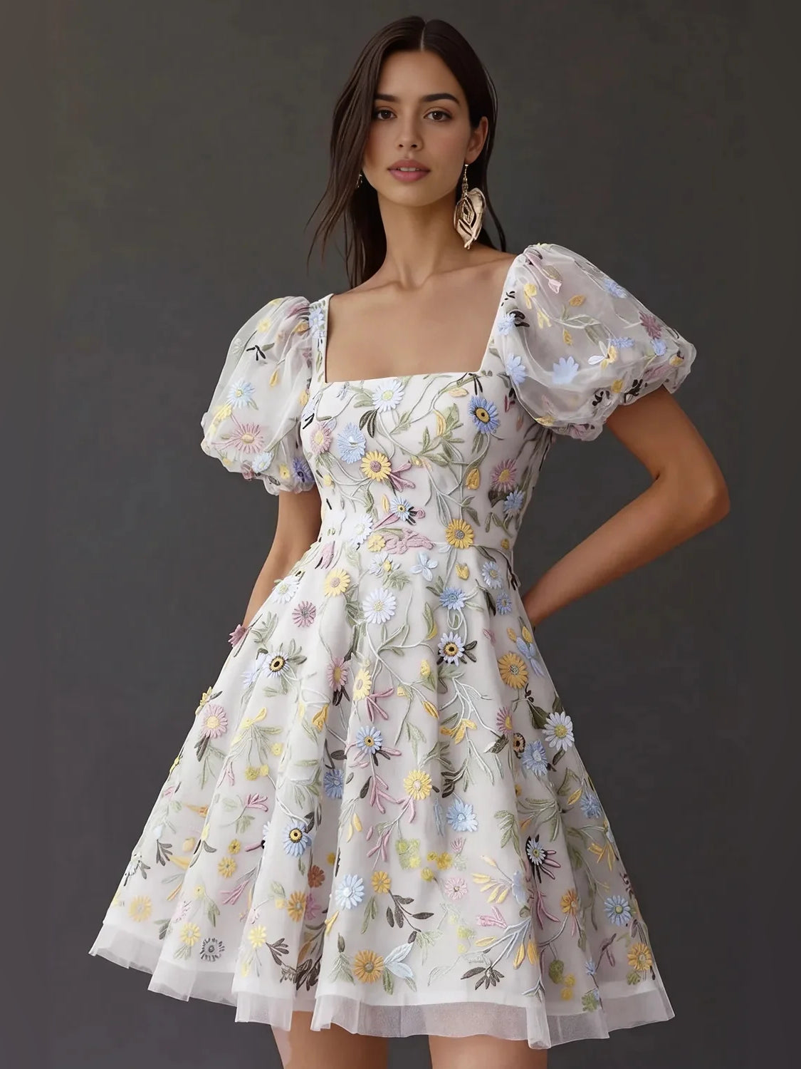 Embroidered Floral Square Neck A-Line Short Tulle Homecoming Dress for Formal Dance
