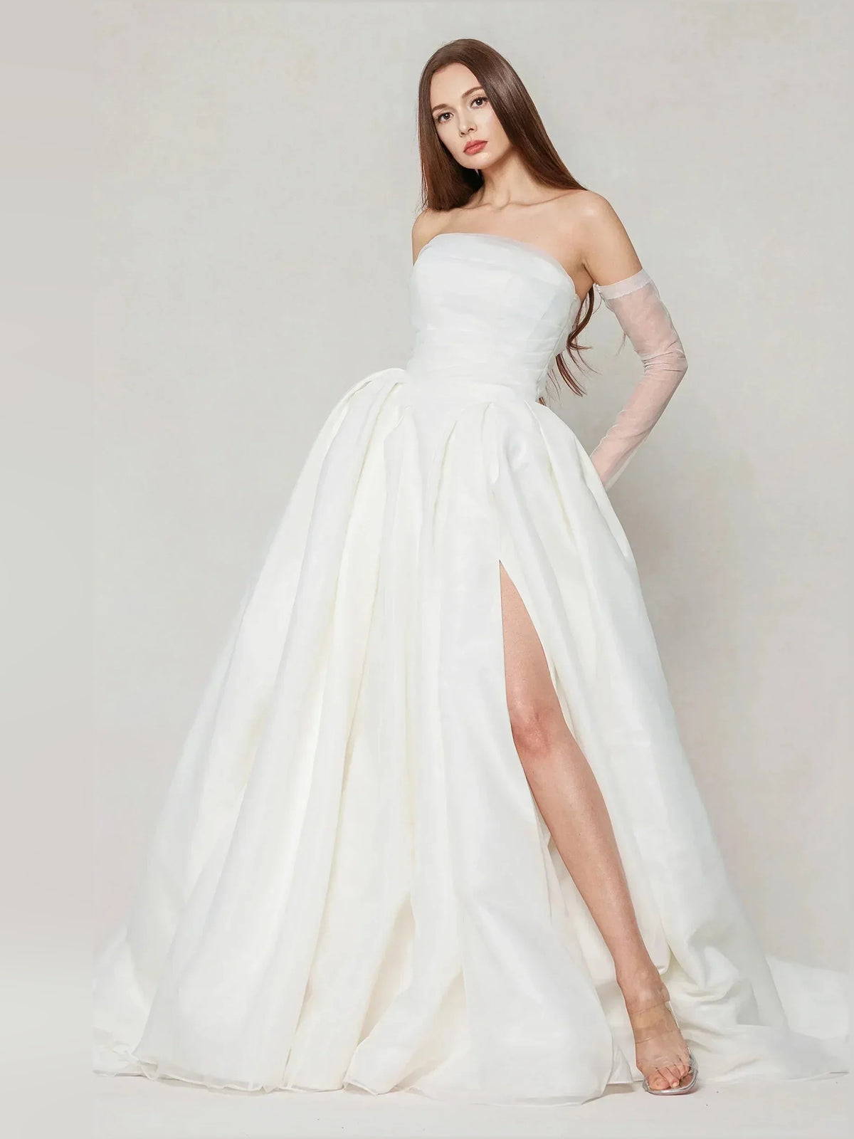 Pleated Side-Slit Slit Strapless Ball-Gown Floor-Length Stretch Satin Wedding Dress for Estate Wedding