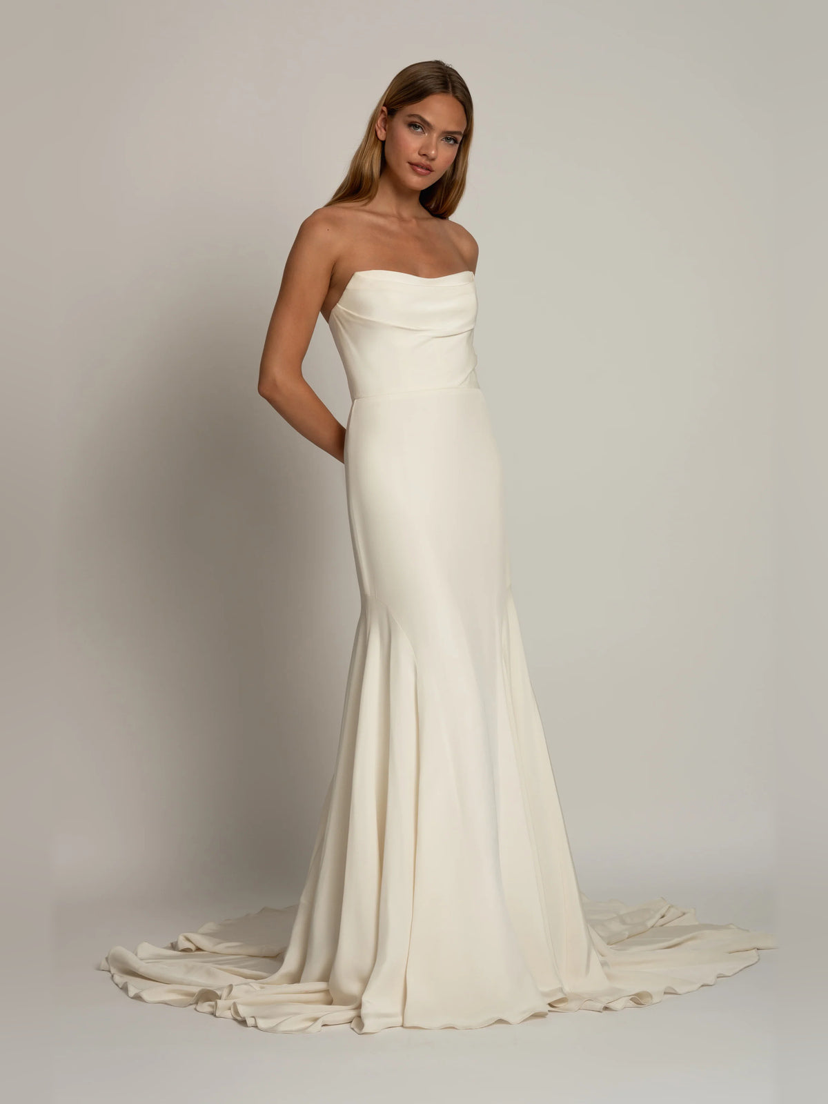 Draped Flounce Fit-and-Flare Floor-Length Formal Dress for Alumni Dinner