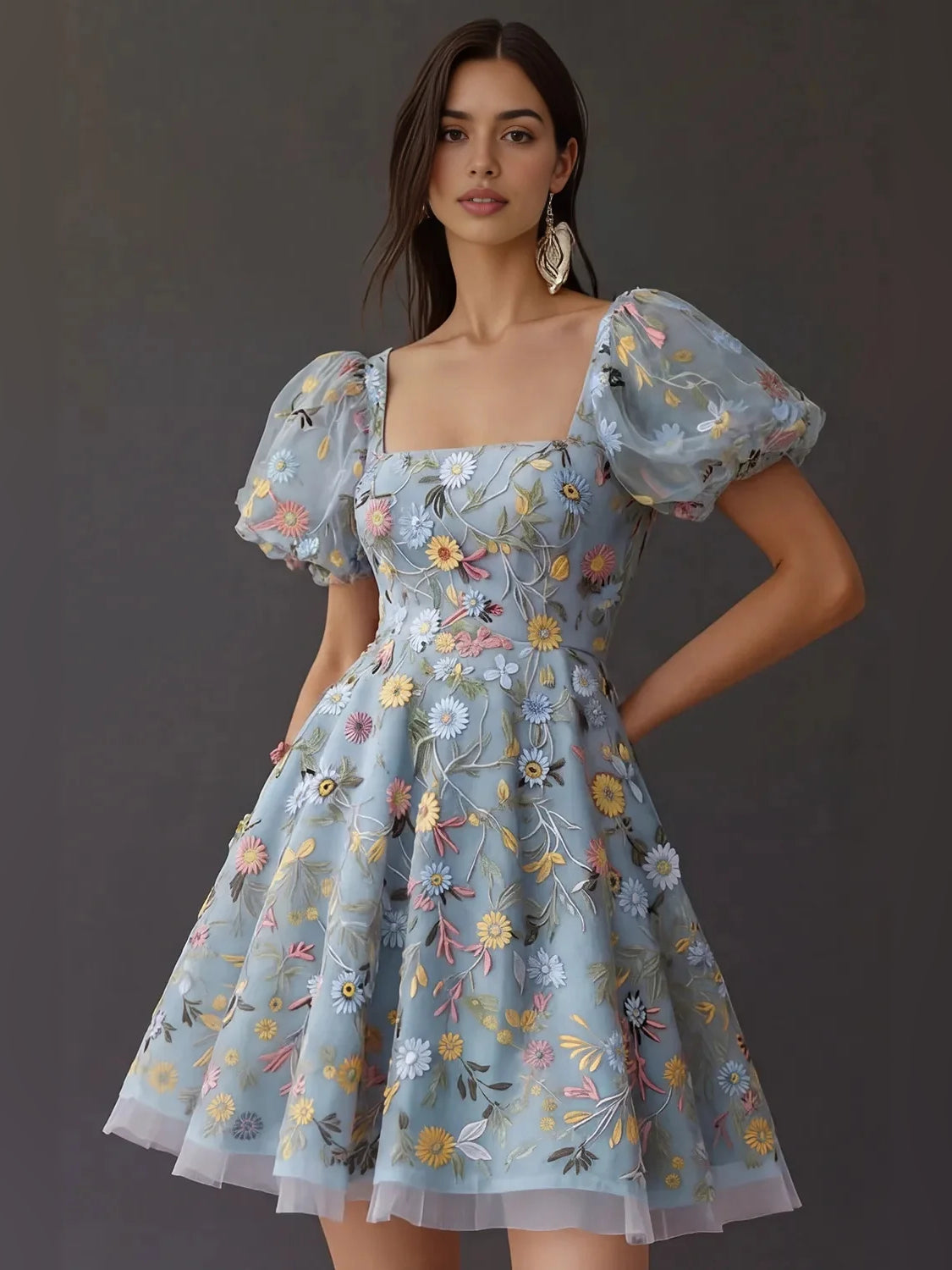 Embroidered Floral Square Neck A-Line Short Tulle Homecoming Dress for Formal Dance