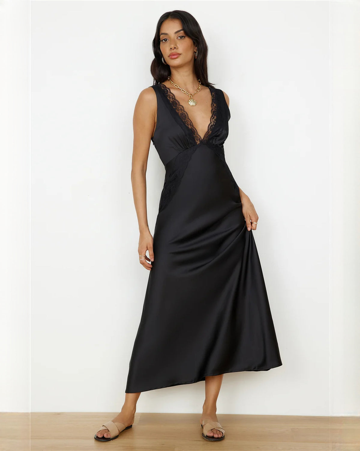 Sleeveless Satin A-Line Maxi Bridesmaid Dress for Bridal Reception