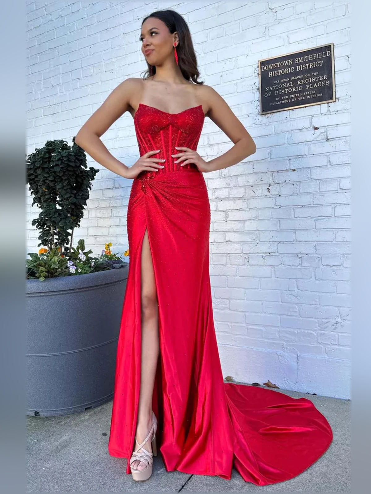 Sweetheart Corset Slit Floor-Length Sweep Formal Dress